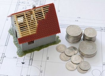 Банки не спешат снижать ставки по ипотеке после решения ЦБ Банки не спешат снижать ставки по ипотеке после решения ЦБ