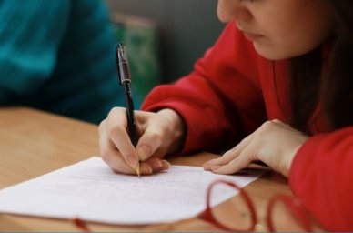 В Удмуртии школьники, студенты и преподаватели напишут Большой удмуртский диктант на родном языке В Удмуртии школьники, студенты и преподаватели напишут Большой удмуртский диктант на родном языке