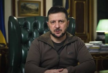 Зеленский заявил о готовности Украины «сражаться с Россией 10 лет» Зеленский заявил о готовности Украины «сражаться с Россией 10 лет»