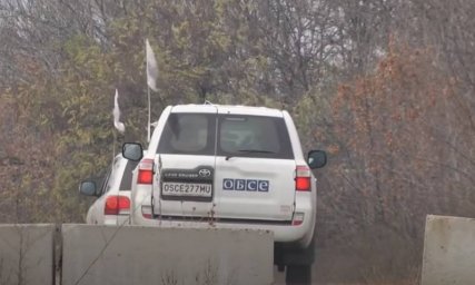 Наблюдатели мониторинговой миссии ОБСЕ начали покидать Донбасс Наблюдатели мониторинговой миссии ОБСЕ начали покидать Донбасс