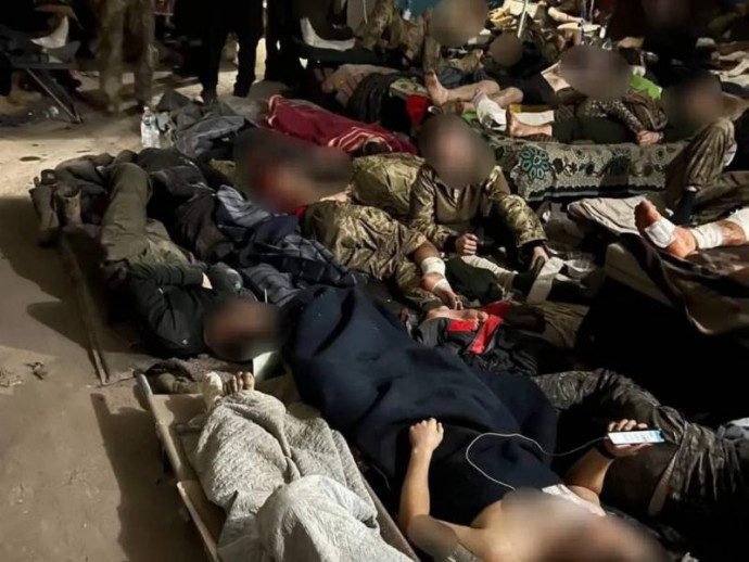 Появились фото раненых боевиков из подвалов комбината &laquo;Азовсталь&raquo;