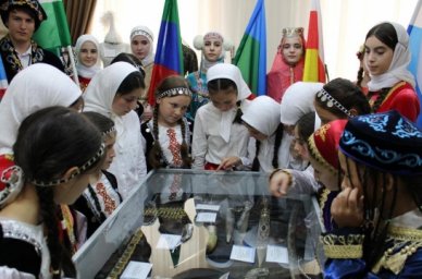 В 2023/2024 учебном году в Грозненском районе создано 22 школьных музея В 2023/2024 учебном году в Грозненском районе создано 22 школьных музея