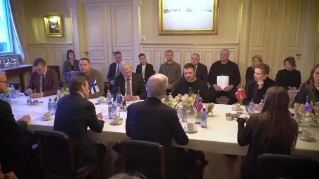 Чешское издание: ключом к успеху переговоров о мире по Украине станет соблюдение абсолютной секретно