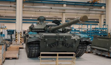 Дания включила в новый пакет военной помощи для Украины танки Т-72ЕА и боевые машины пехоты БМП-2 Дания включила в новый пакет военной помощи для Украины танки Т-72ЕА и боевые машины пехоты БМП-2