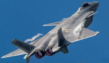 Эксперты: Истребитель J-20B на авиасалоне в Чжухае показал все свои слабые стороны Эксперты: Истребитель J-20B на авиасалоне в Чжухае показал все свои слабые стороны