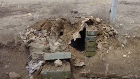 Бойцы НМ ДНР вошли в окопы и блиндажи ВСУ и нацбатов в районе Марьинки
