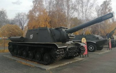 ИСУ-152 – одна из самых знаменитых самоходок с рубочной компоновкой. Источник: ru.wikipedia.org