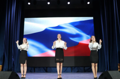 В Волгоградской области прошел VII всероссийский фестиваль жестовой песни «Поющие руки» В Волгоградской области прошел VII всероссийский фестиваль жестовой песни «Поющие руки»