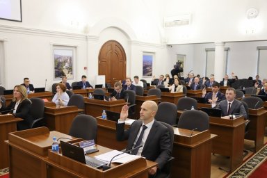 Дума Владивостока назначила выборы депутатов и выделила деньги на ремонт дорог Дума Владивостока назначила выборы депутатов и выделила деньги на ремонт дорог