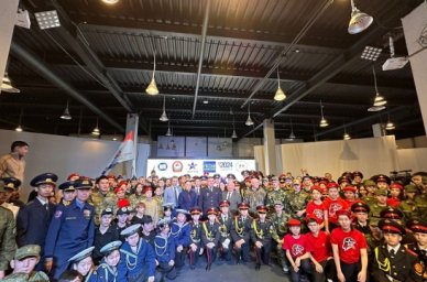В Якутии прошел ежегодный военно-патриотический фестиваль «Армейский городок» В Якутии прошел ежегодный военно-патриотический фестиваль «Армейский городок»
