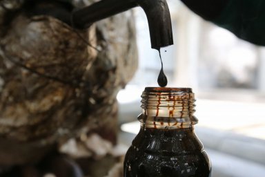 Россия только выиграет от введения потолка цен на нефть — экономист Россия только выиграет от введения потолка цен на нефть — экономист