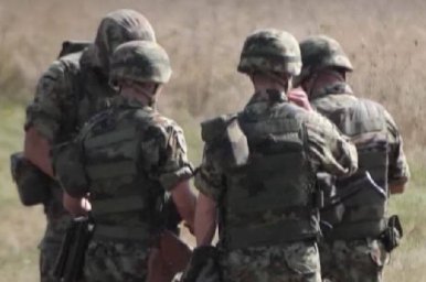 Министр обороны Сербии призвал контингент KFOR отреагировать на угрозы в адрес косовских сербов Министр обороны Сербии призвал контингент KFOR отреагировать на угрозы в адрес косовских сербов