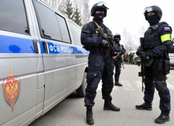 «Более полусотни симок»: в Москве ликвидировали узел связи телефонных мошенников «Более полусотни симок»: в Москве ликвидировали узел связи телефонных мошенников