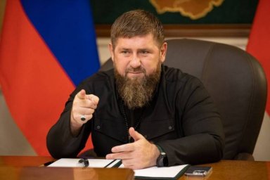 Рамзан Кадыров: России не нужно идти на уступки Западу и садиться за стол переговоров на их условиях Рамзан Кадыров: России не нужно идти на уступки Западу и садиться за стол переговоров на их условиях