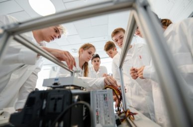 Первый в мире космический зондовый микроскоп, созданный школьниками &laquo;Сириуса&raquo;, выведут на орбиту в 2