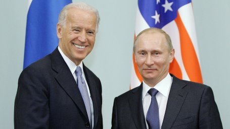 Белый дом назвал новое условие для встречи Байдена с Путиным