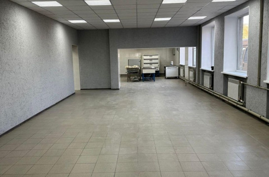 Новосибирская область проводит ремонт в школе в ЛНР