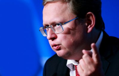 Часть арестованных ЗВР ЦБ могли украсть внутри России &mdash; Делягин