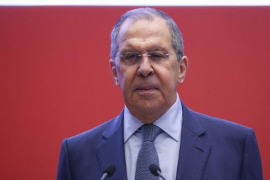 Лавров: Россия приостанавливает сотрудничество с НАТО в ответ на высылку российских дипломатов Лавров: Россия приостанавливает сотрудничество с НАТО в ответ на высылку российских дипломатов