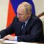 Владимир Путин подписал закон о соблюдении норм русского языка
