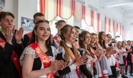 Наибольшее число стобалльных результатов ЕГЭ в Приморье получили выпускники Владивостока Наибольшее число стобалльных результатов ЕГЭ в Приморье получили выпускники Владивостока
