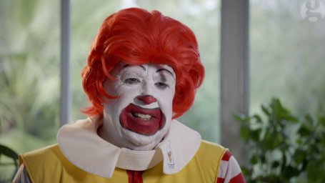 "Гудбай, Америка" - Белгород "похоронил" McDonald&rsquo;s - видео