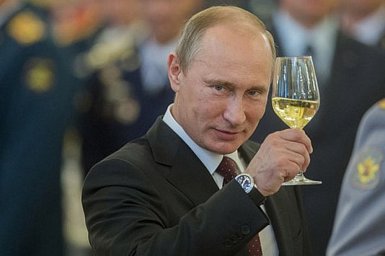 Путин собрал женщин в Кремле Путин собрал женщин в Кремле