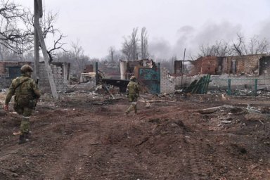 Спецназ провёл операцию по освобождению заложников, удерживаемых «Азовом» в турецкой мечети Мариупол Спецназ провёл операцию по освобождению заложников, удерживаемых «Азовом» в турецкой мечети Мариупол