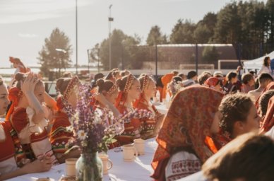 В Вологодской области победители фестиваля «Наследники традиций» получили дипломы и памятные знаки В Вологодской области победители фестиваля «Наследники традиций» получили дипломы и памятные знаки