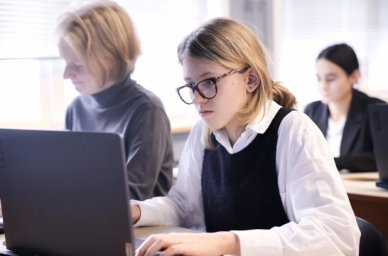 В ЯНАО в 2025 году более трех тысяч детей освоят информационные технологии В ЯНАО в 2025 году более трех тысяч детей освоят информационные технологии