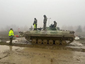 В чешском Минобороны заявили о передаче Украине на безвозмездной основе с начала конфликта оружия и В чешском Минобороны заявили о передаче Украине на безвозмездной основе с начала конфликта оружия и