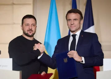 Макрон на фоне сообщений о разрешении Киеву бить западными ракетами по России призвал Москву принять Макрон на фоне сообщений о разрешении Киеву бить западными ракетами по России призвал Москву принять