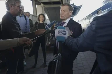 &laquo;Будем поддерживать столько, сколько необходимо&raquo;: Глава МИД Германии пообещал Киеву &laquo;сильную позицию
